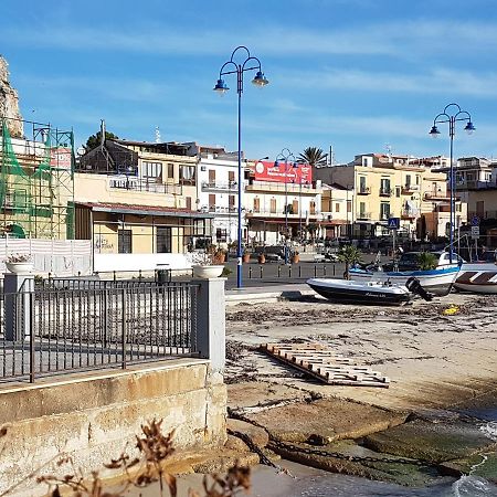 Villa Ania Mondello Eksteriør bilde